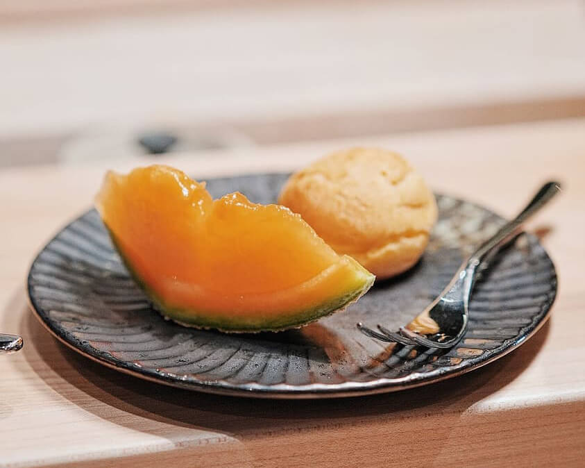 北海道赤肉蜜瓜、柚子忌廉泡芙​